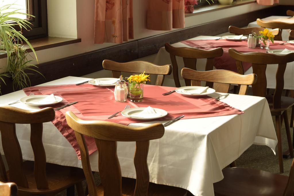 Ardagger Markt Gasthof S'Schatzkastl מראה חיצוני תמונה